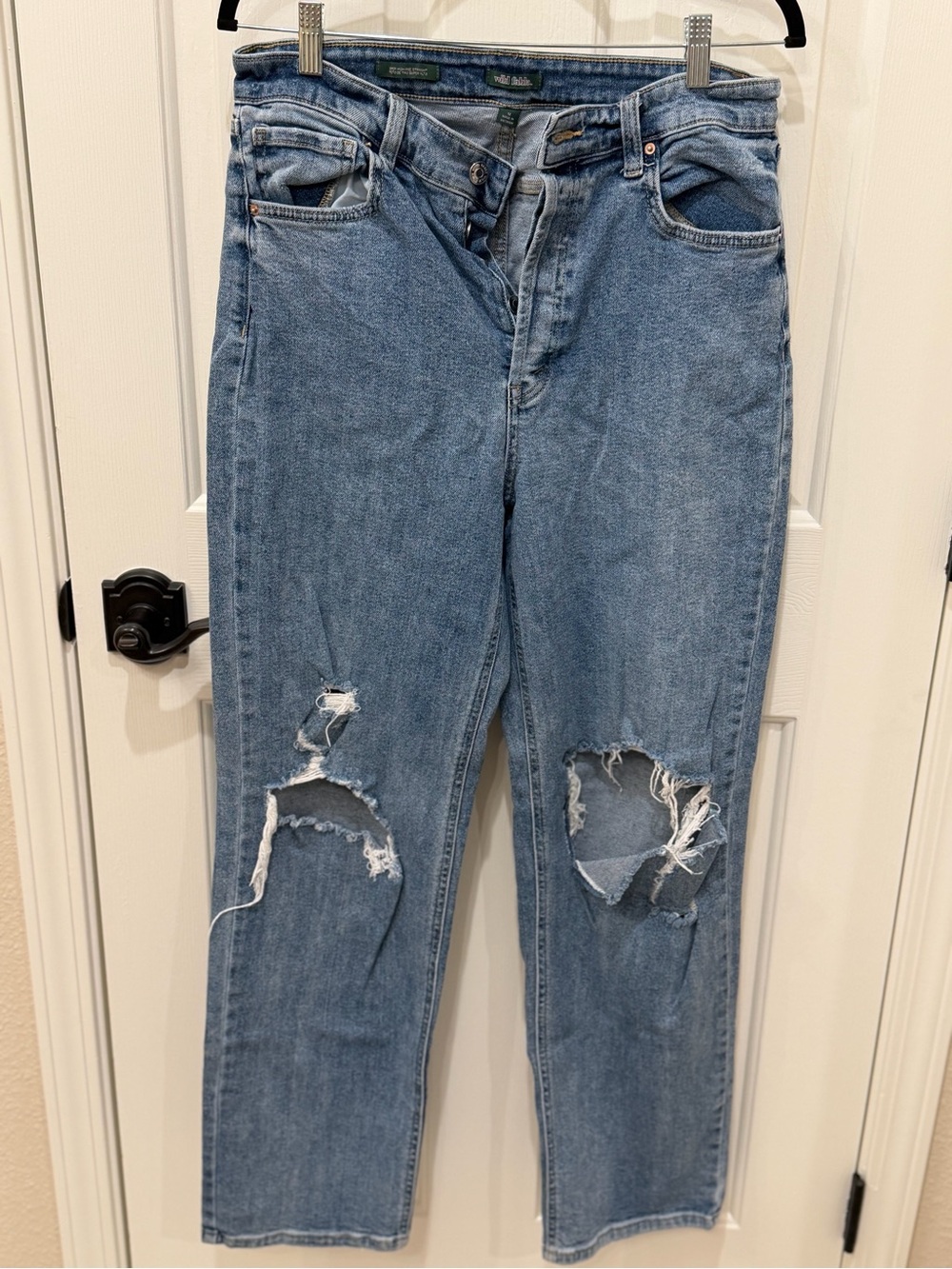 wild fable Distressed Boyfriend Jeans in Light Blue